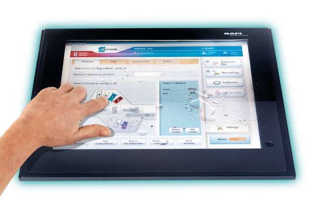 Nässe auf dem Glasscape-Touchscreen führt zu keinen Einschränkungen der Funktionalität, da die Maxtouch-Controller das Wasser erkennen und die dadurch ausgelöste Fehleingabe unterdrücken. 