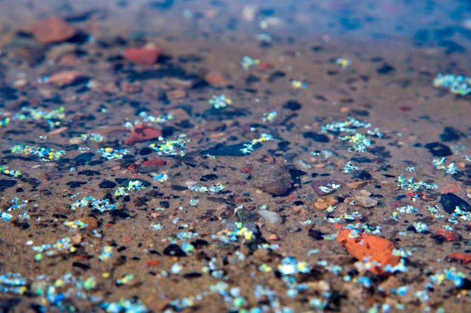 Mikroplastik Im Wasser Genauer Nachweisen