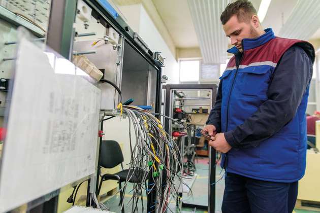 Für die Schaltschränke in den Lokomotiven wurden Einzeladerleitungen, die Temperaturen von -40 bis 120 °C aushalten, verwendet.
