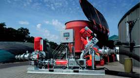 Eine Anlage von Vogelsang zur mechanischen Desintegration, bestehend aus Rotacut, Exzenterschneckenpumpe der CC-Serie, Disruptor und einer PCU-Steuerung.