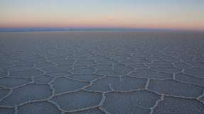 In einem Salzsee in Bolivien lagern die größten Lithium-Vorräte der Welt.
