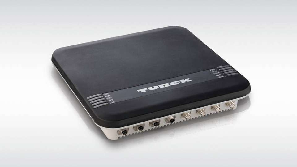 Quadratisch, praktisch, gut: Ein Ethernet-Kabel reicht aus und die Identifikation mit dem Q300 kann losgehen 
