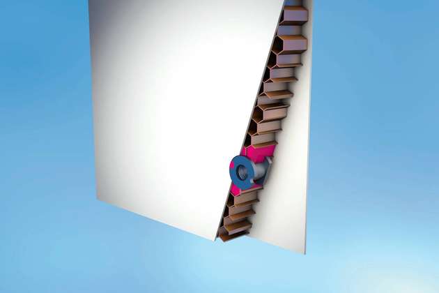 Ein Insert-Befestigungselement wird in ein Sandwichpanel eingeklebt.