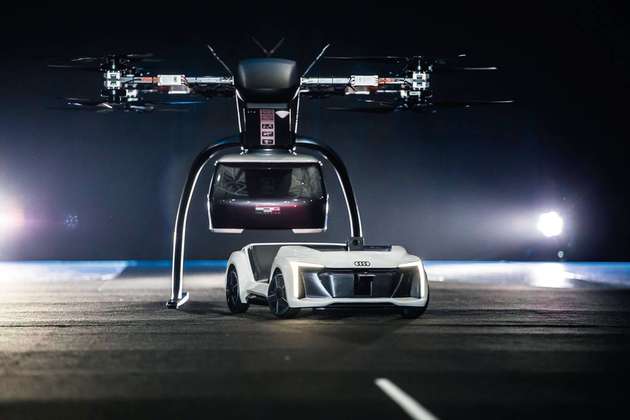 Das neuartige Flugtaxi-Konzept kombiniert ein selbstfahrendes Elektroauto mit einer Passagierdrohne. Beim ersten öffentlichen Testflug hat das Flugmodul eine Passagierkapsel zielsicher auf der Fahrzeugplattform abgesetzt. Diese fuhr anschließend autonom vom Testgelände. Noch handelt es sich um ein 1:4-Modell.