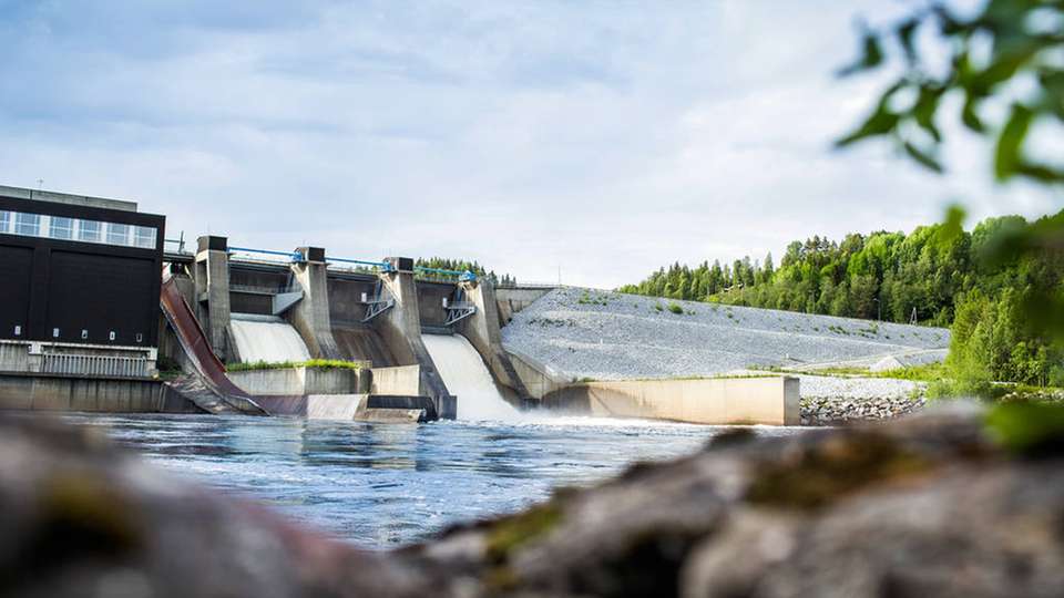 Ganz ohne Kohlenstoffdioxid: Die Stromproduktion aus Wasserkraftwerken boomt. 