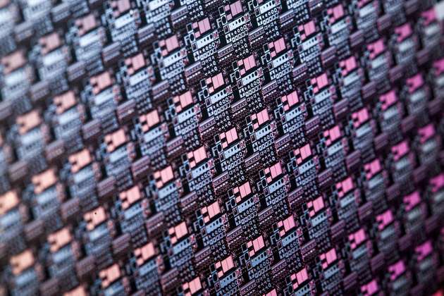 Ein prozessierter GaN-Wafer am Fraunhofer IAF.