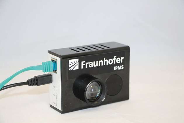 Der Li-Fi-Hotspot des Fraunhofer IPMS besitzt bei einer Distanz von 5 m eine Datenrate von 1 Gbit/s.