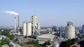 Das Zementwerk von Cementa auf Gotland, Schweden.