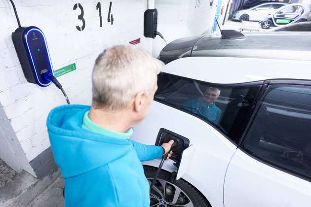 Smartes Laden mit der eBox ist auch im Parkhaus möglich.