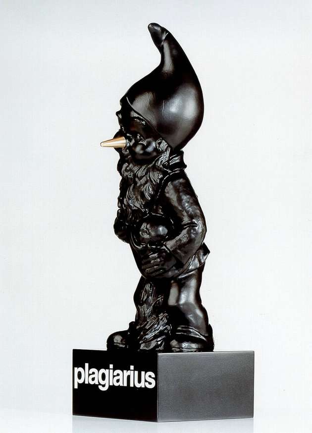 Die Trophäe des Negativ-Preises: ein schwarzer Zwerg mit goldener Nase – Symbol für die immensen Profite, die Nachahmer sprichwörtlich auf Kosten anderer erwirtschaften.