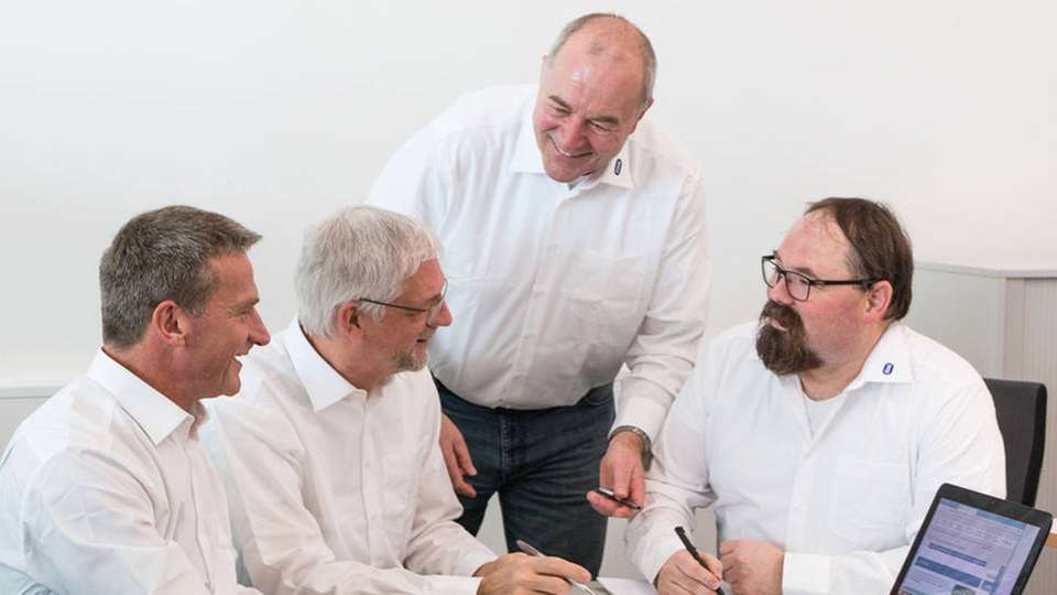 Falk Thürmer, Manfred Kaiser, Otto Walch und Brad Zimmermann (von links nach rechts) von R. Stahl sind Mitglieder der Chairman’s Advisory Group (CAG). Sie bereiten unter anderem Entscheidungen bezüglich der Normen vor, welche dann im Plenum des TC 31 der IEC getroffen werden.