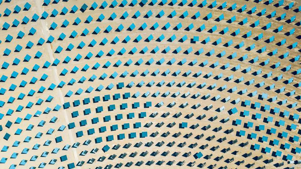 Die Tandem-Solarzelle könnte durch Optimierungsmaßnahmen sogar Wirkungsgrade von über 30 Prozent erreichen.
