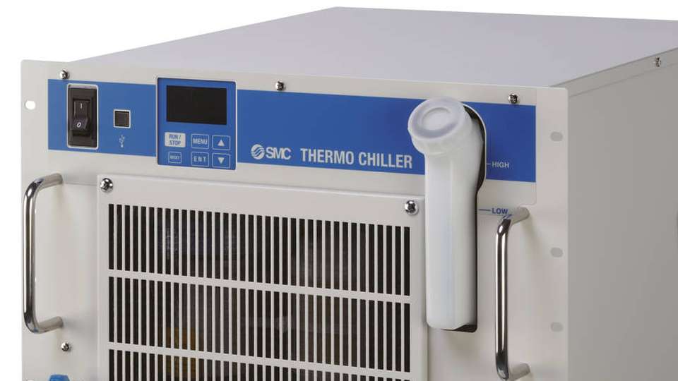 Die Kühl- und Temperiergeräte der Serie HRR passen in 19-Zoll-Rahmen und finden in unterschiedlichen Branchen Anwendung.