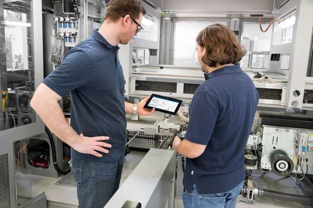 Die Linienmanagement-Software OPAL lässt Produktionsleiter schnell auf Schwankungen der Gesamtanlageneffektivität reagieren, da ihnen die Produktionskennzahlen jederzeit und überall zur Verfügung stehen.