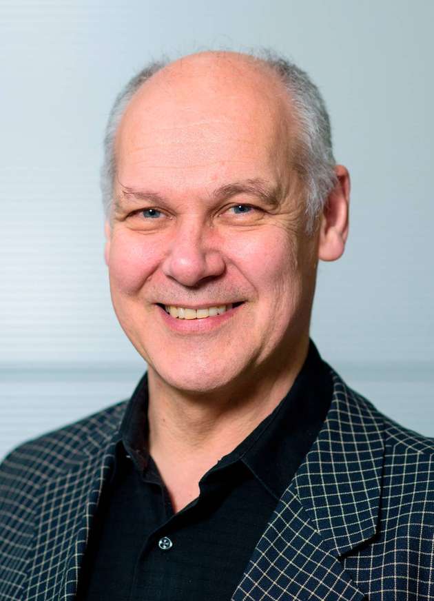 Stefan Seelecke, Professor an der Universität des Saarlandes: „[Die Lösung] ist umwelt- und klimafreundlich, da die Kühlung oder Erwärmung unmittelbar erfolgt.“