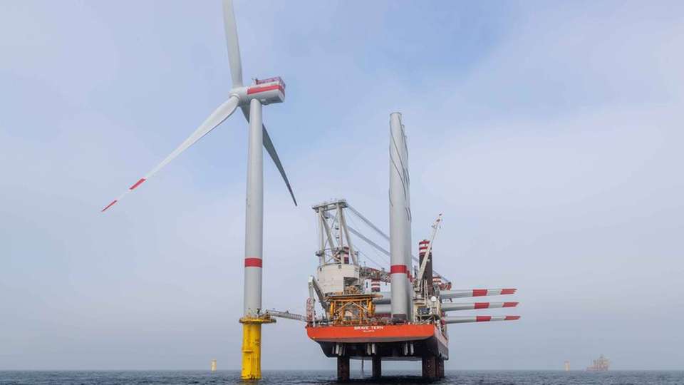 Voraussichtlich Ende 2019 werden die insgesamt 87 Windkraftanlagen mit 609 Megawatt installierter Leistung ans Netz gehen und so viel Energie produzieren, wie ein modernes Gaskraftwerk. 