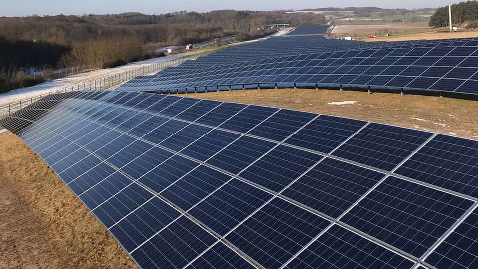 Für Gemeinden, kommunale Eigenbetriebe und regionale Stadtwerke hat IBC Solar das Konzept des Kommunal-Solarparks entwickelt. 