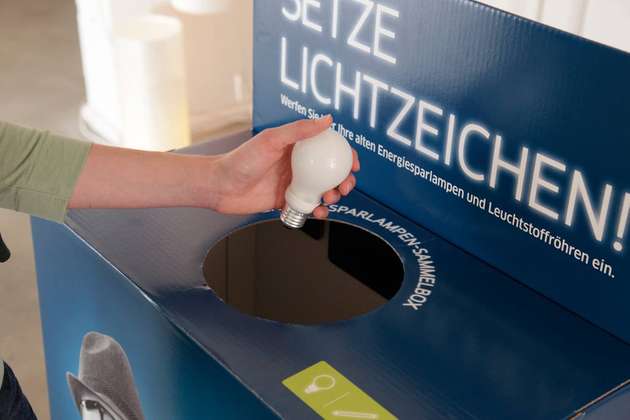 Altlampen sollten zugunsten der Umwelt fachgerecht einem Recyclingprozess zugeführt werden.