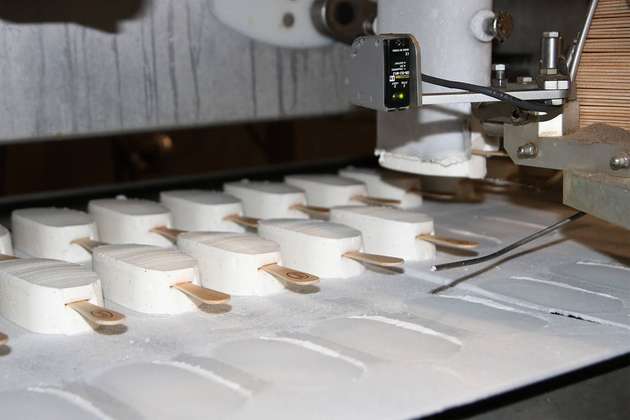 DMK Ice Cream produziert in Waldfeucht Eis am Stiel, Becher-, Hörnchen- und Waffeleis für mehrere Handelsketten.