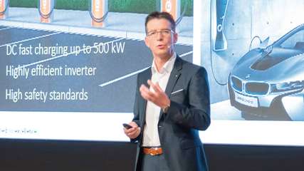 Uwe Rahn ist Director Automotive Business Unit bei Rutronik. Er war seit 2004 Key Account FAE und ab 2008 FAE Leiter Zentraleuropa bei Rutronik. Zuvor war er sechs Jahre im Bereich Qualitätsmanagement bei Harman Becker tätig.
