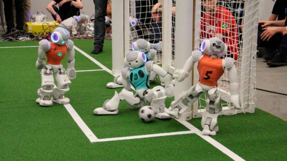 Bei der Robo Cup-WM 2018 nahm B-Human an dem Wettbewerb für gemischte Teams zusammen mit rUNSWift aus Sydney, Australien, teil.