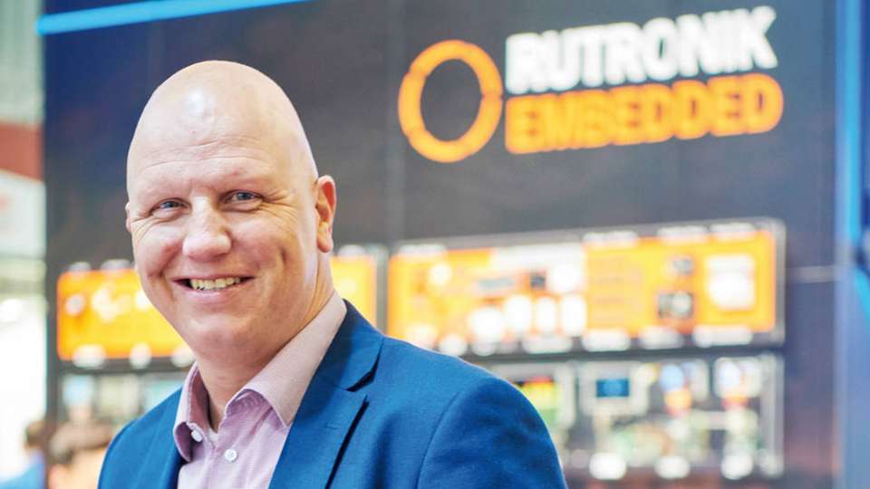 Frank Klemmer ist Head of Marketing Communication bei Rutronik Elektronische Bauelemente. Der Betriebswirt Marketing-Kommunikation absolvierte eine Ausbildung im Bereich Wirtschaftsinformatik und Elektronik. Das Unternehmen Rutronik agiert mit seinen 1.700 Mitarbeitern als globaler Großdistributor für elektronische Bauelemente bei einem Umsatz von 1,017 Milliarden Euro.