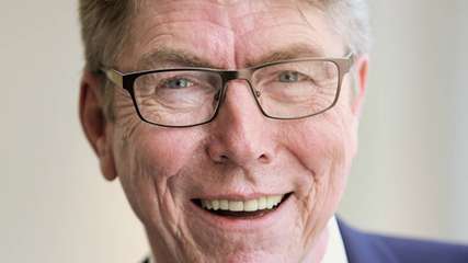 Andreas Koch ist Vertriebsdirektor bei Bluhm Systeme. Seit über 30 Jahren unterstützt er Kunden und Partner dabei, die passenden Kennzeichnungslösungen zu finden, damit sich Produktionserfolge schnell, spürbar und nachhaltig einstellen. Im Fokus stehen dabei Gesamtkonzepte aus Hard- und Software, damit Unternehmen auch in Zukunft transparent und flexibel fertigen können.