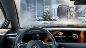 Wird die Autoscheibe zur vernetzten Fahrzeugkomponente, könnte sie im Winter etwa die Annäherung des Fahrers registrieren und sich automatisch enteisen.