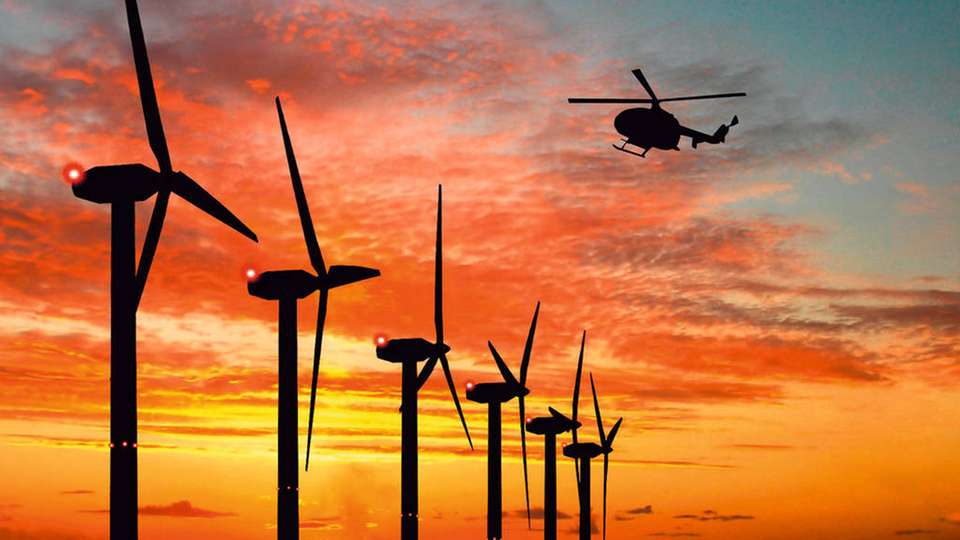 Eine neue Gesetzesregelung verlangt, dass Windenergieanlagen künftig blinken müssen, wenn sich ein Flugobjekt nähert.