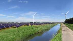 Der Onshore-Windpark Haringvliet wird um eine Freiflächen-Photovoltaikanlage und Batteriecontainer ergänzt. Die komplette Anlage soll in der zweiten Jahreshälfte 2020 in Betrieb genommen werden.
