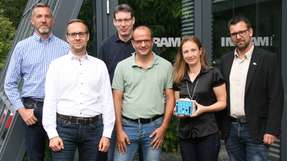 Die Teams der Partner, von links nach rechts: Patrik Hottel, Ingram Micro, Wolfgang Wanner, Insys icom, Christoph Schieb, Ingram Micro, Sascha Bulgakow, Ingram Micro, Sandra Schenk-Bedraoui, Insys icom und Sven Rothenpiele, Insys icom.