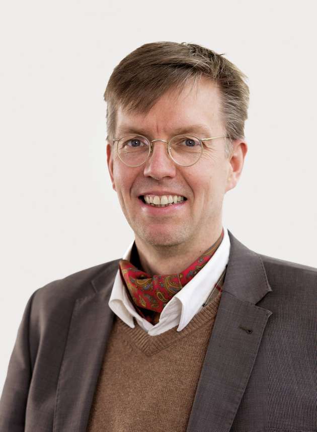 Andreas Huhmann, Harting: Die Verbindungstechnik wird auch künftig eine wesentliche Rolle spielen. Das IoT erfordert eine durchgängige Kommunikation. Hier kommt nur Ethernet in Frage. Wir setzen daher auf Single Pair Ethernet (SPE) – und haben dabei stets auch die Standardisierung klar im Blick. Dies gilt für Steckverbinder ebenso wie für Verkabelungen und Infrastrukturlösungen. Wir haben, basierend auf den neuen technologischen Anforderungen und fokussiert auf die industriellen Anforderungen, das Harting-T1-Industrial-Steckgesicht in die IEC-Normung eingebracht. Dieser Steckverbinder hat alle Stufen der Normung durchlaufen und wird in den nächsten Monaten als internationaler IEC-Standard 63171-6 veröffentlicht. Diese Entwicklung bei SPE werden wir weiter vorantreiben, denn wir sehen das einpaarige Ethernet als die Schlüsseltechnologie des IoT an.