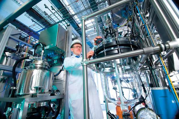 Demonstrator bei Bayer: Modulare Anlagen sind hierarchisch aufgebaut.