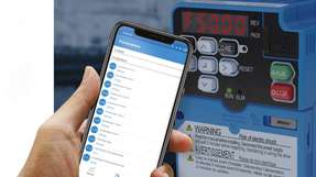 Mit einem Anwendungsassistenten und einer mobilen App kann der Frequenzumrichter eingerichtet und überwacht werden.