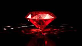 So oder ähnlicher sieht einer der winzigen roten Diamanten aus, mit denen Jan Meijer forscht.