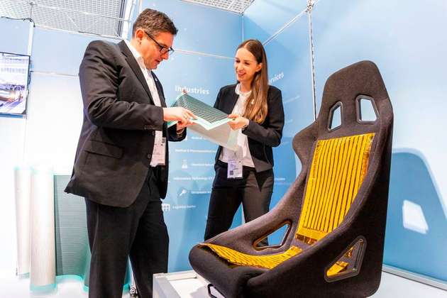 Auf der Fachmesse Lopec können Besucher alle möglichen Anwendungen gedruckter und organischer Elektronik kennenlernen.