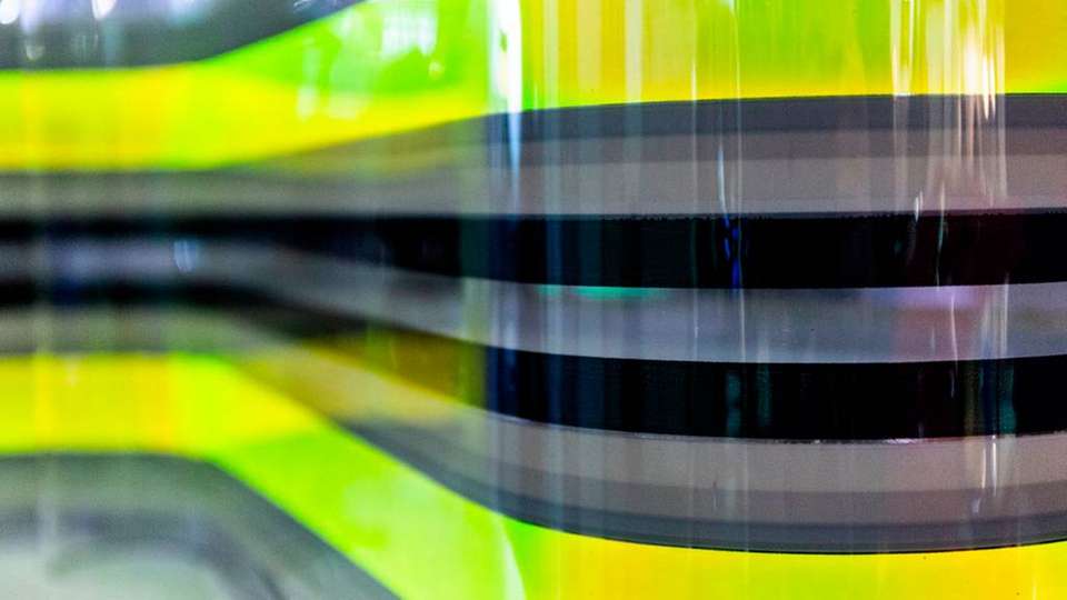Der Markt gedruckter und organischer Elektronik wächst weiter. Hier zu sehen sind biegsame Leuchtelemente.