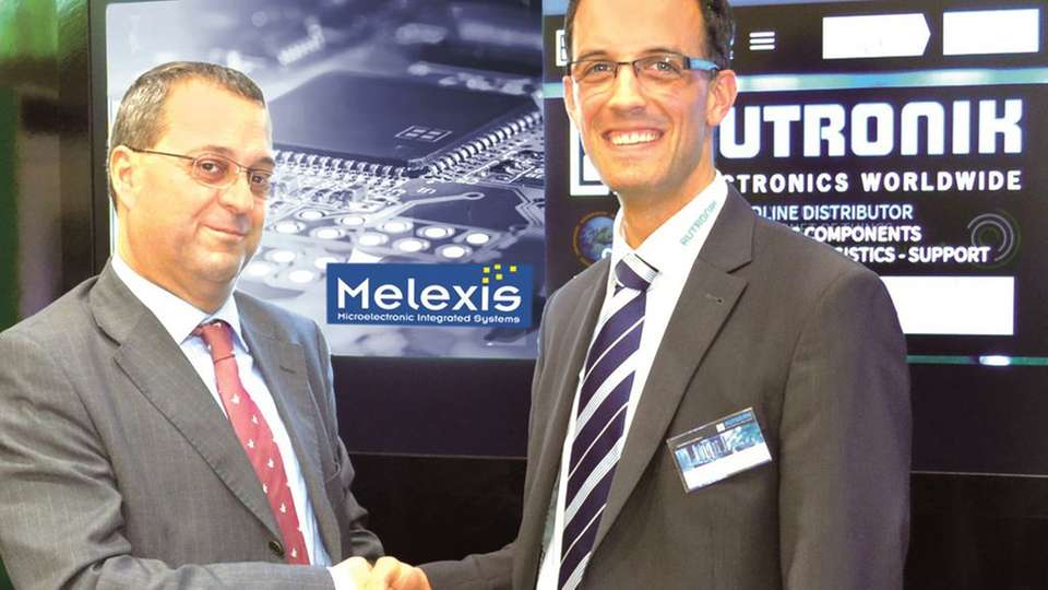 Gianluigi Morello, Global Sales & Marcom, Melexis (links), Martin Grimmer, Senior Marketing Manager Analog & Sensors, Rutronik (rechts)
