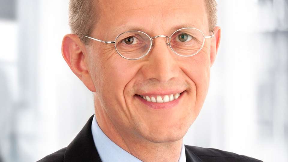 Dr. Joachim Frank, Leiter Strategisches Marketing und Planung, Osram Opto Semiconductors
                      