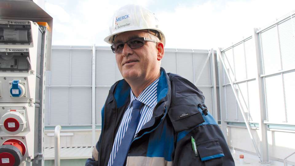 Ralf Schmeisser, Leiter der Infrastrukturplanung und Entwicklung, Merck Darmstadt. Er hat Mercks Blockheizkraftwerk mit Kraft-Wärme-Kopplung mitgeplant.