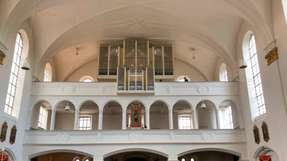 Bei der Erneuerung der Orgel in der Pfarrkirche St. Stephan in Mindelheim kamen Schaltnetzteile von Lütze zum Einsatz.