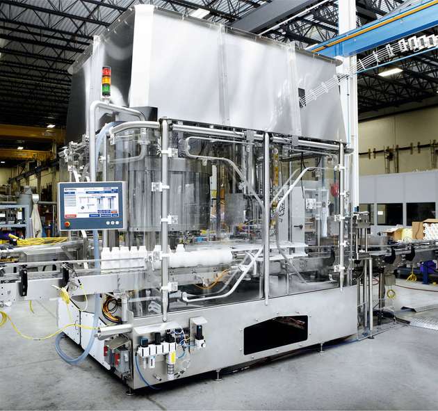 Bei der berührungslosen Abfüllung von Flüssigprodukten erzielt die XACT-FIL-Maschine 5.000 Gewichtsmessungen pro Sekunde und eine Genauigkeit von ± 0,5 %.