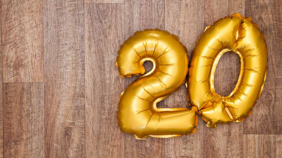 Das EEG wird 20 Jahre alt, in dieser Zeit verzeichnete es zahlreiche Erfolge. Nun stellen sich aber einige Fragen, zum Beispiel wie es mit den aus der Förderung fallenden Anlagen weitergeht.