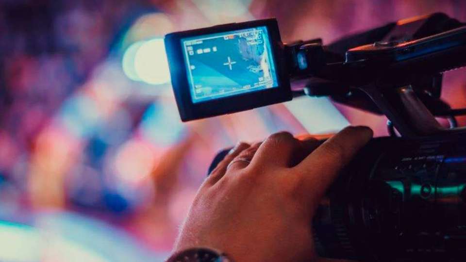 Technische Voraussetzungen für erfolgreiche Online-Events Unter anderem ist die Qualität des Equipments für erfolgreiche Online-Events wichtig.