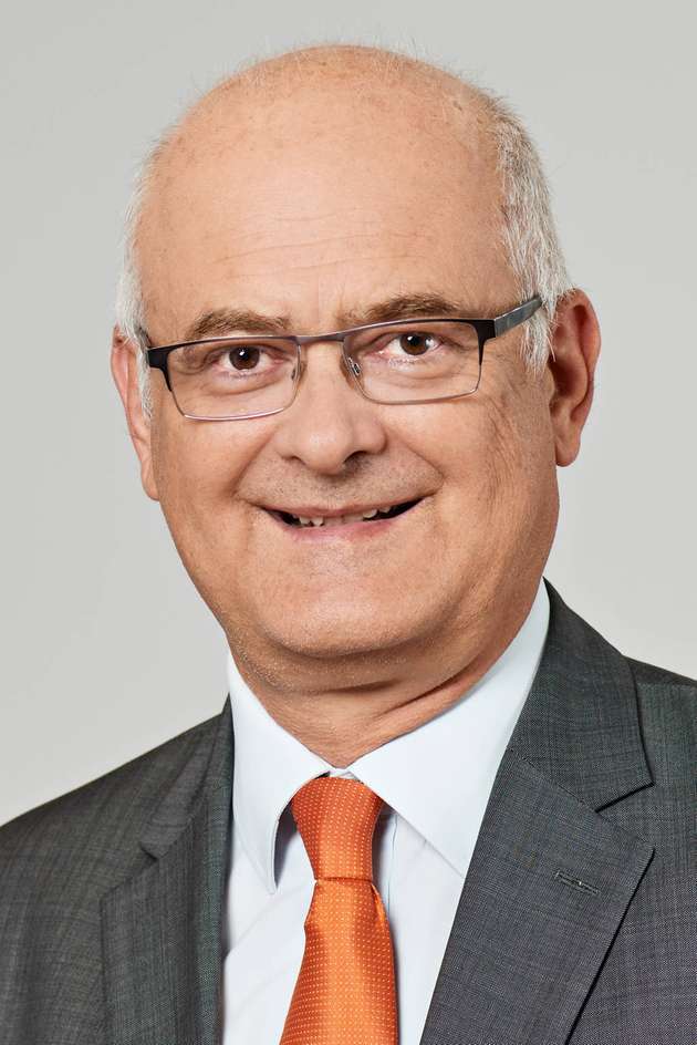 „Wir wollen mit Daten, Fakten und anschaulichen Grafiken informieren und so einen sachlichen Beitrag zu der Kunststoffdebatte leisten“, erklärt Richard Clemens, Geschäftsführer des VDMA-Fachverbands Nahrungsmittelmaschinen und Verpackungsmaschinen.