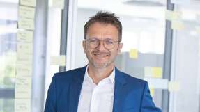 Franz Braun ist Geschäftsführer von Bilfinger Digital Next und Chief Digital Officer des Industriedienstleisters Bilfinger SE. Er verfügt über langjährige Erfahrungen sowohl in der digitalen Transformation der Prozessindustrie als auch in der Instandhaltung von Industrieanlagen. Er ist Mitglied im Vorstand des BDI-Ausschusses DWTM (Digitale Wirtschaft, Telekommunikation und Medien).