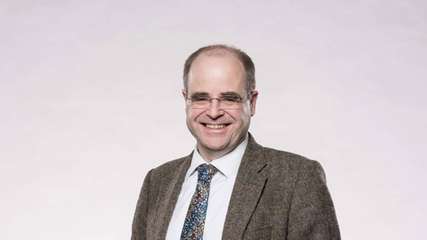 Heinrich Steiniger zählt zu den Erfindern der grafischen SPS-Programmierung. Seit 1986 beschäftigt er sich mit Lösungen für die Automatisierung. Die von ihm mitgegründete kirchner Soft brachte 1987 logiCAD/16 auf den Markt. Als CTO bei logi.cals ist er für die Entwicklung von logi.CAD 3 und weiteren innovativen Engineering-Lösungen für die Cloud verantwortlich.