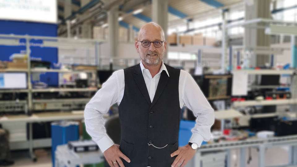 Ralph Ostertag ist Mitgründer und Geschäftsführer von InoNet Computer. Seit der Gründung im Jahr 1998 verantwortet er alle Bereiche entlang der Wertschöpfungskette. Im Fokus steht dabei vor allem die strategische und operative Weiterentwicklung der Bereiche, um den Mehrwert für den Kunden kontinuierlich zu steigern.