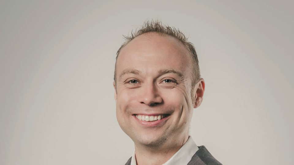 Josef Brunner ist Founding Investor und CEO bei relayr. Das Unternehmen bietet Beratung, Technologie, Finanzierung und Versicherung rund um IIoT. Seit seinem 16. Lebensjahr hat er mehrere IT- und Cyber-Security-Unternehmen gegründet, darunter JouleX, das später von Cisco übernommen wurde. Außerdem ist er Business Angel und Mentor für andere Gründer.