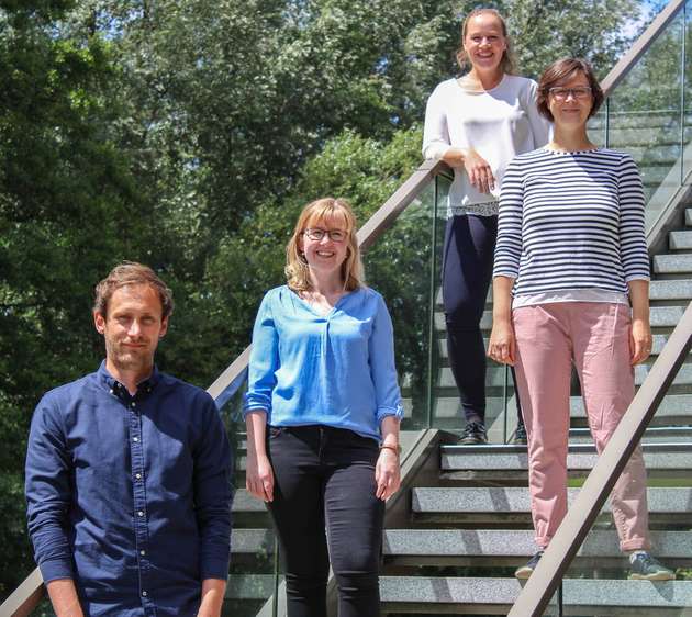 M. Sc. Michael Hesse, M. Sc. Ricarda Götte, M. Sc. Annika Junker und Dr.-Ing. Julia Timmermann bilden die neue BMBF-Nachwuchsgruppe am Heinz Nixdorf Institut.